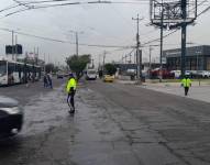 Los semáforos en Quito dejaron de funcionar por el corte abrupto de luz.