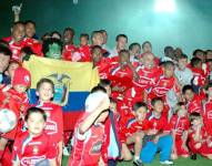 Plantel de El Nacional que ganó en el 2006.