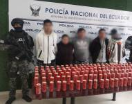 Entre los indicios se encuentran 150 presuntos explosivos.