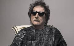 Fotografía del cantante argentino Charly García