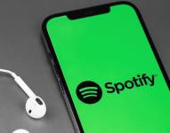 Logo de Spotify visto en la pantalla de un smartphone