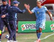 Kevin Minda en un partido con Universidad Católica