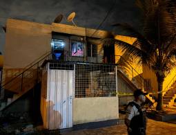 Un niño de 10 años murió en el incendio de una vivienda en Ciudad Victoria, Guayaquil.