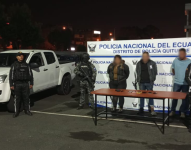 Tres detenidos en el sur de Quito por movilizarse en un auto robado.