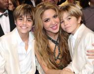 Imagen de archivo de Shakira junto a sus hijos, Milan y Sasha.