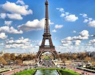 Imagen referencial de la Torre Eiffel en París, Francia.