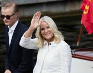 Fotografía de la princesa de Noruega Mette-Marit junto a su hijo Marius Borg Høiby