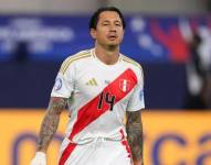 Gianluca Lapadula, delantero peruano.