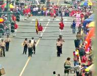 Una supuesta balacera interrumpió el desfile por los 52 años de cantonización de Naranjito, en Guayas.