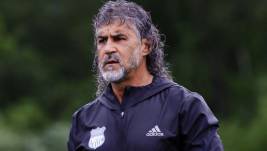 Leonel Álvarez, entrenador colombiano de Emelec.