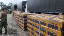 La Aduana incautó más de mil cajas de cerveza que ingresaron de contrabando al Ecuador.