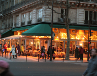 Foto referencial de un restaurante de París