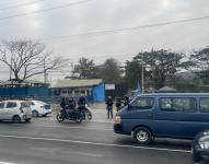 Imagen de este martes 12 de noviembre del ingreso a la Penitenciaría del Litoral.