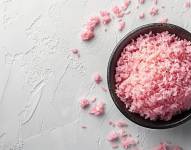 Foto de arroz rosado generada con IA