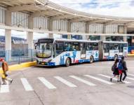 Una unidad del Trolebús en la Terminal de El Labrador, norte de Quito.