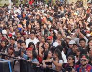 Cientos de personas se concentran en el Quitofest.