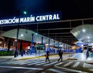 Miles de pasajeros acuden diariamente a la Estación Marín Central en Quito.