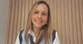 Macarena Rodríguez Laens es uruguaya y licenciada en fonoaudiología. Tiene 41 años y 3 hijos.