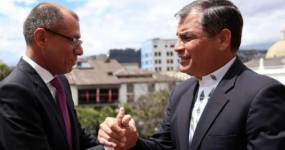 Jorge Glas y Rafael Correa en el Palacio de Gobierno, e el centro de Quito.