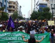 Una marcha de mujeres en Guayaquil en marzo de 2023.