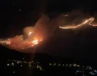 Imagen del incendio forestal en el sector de Pichanillas en Girón, cantón de Azuay.