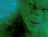 Imagen de archivo de la película de El Grinch. Basada en el cuento del Dr. Seuss, El Grinch cuenta la historia de un ser gruñón y solitario que odia la Navidad y trama robarla de los felices habitantes de Villa Quién. Sin embargo, el espíritu navideño y la bondad de una niña llamada Cindy Lou Quién comienzan a derretir su corazón helado.