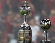 Trofeos de la Copa Libertadores y Sudamericana