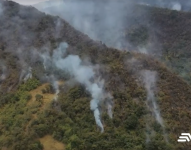 Dotación de agua en riesgo por incendios en una parroquia en Pujilí.