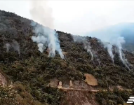 Mil hectáreas de bosque han sido consumidas por incendio forestal en un cerro de Cotopaxi.