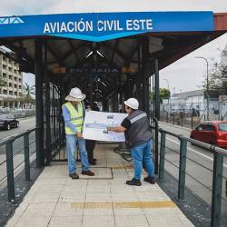 Imagen de la parada de Metrovia Aviación Civil Este, que será demolida por el Municipio.