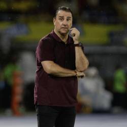 El entrenador de Colombia, Néstor Lorenzo, en el partido ante Ecuador por las Eliminatorias