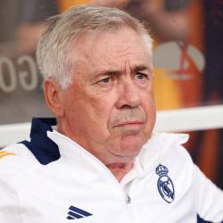 Carlo Ancelotti ya se prepara para el cotejo de la Supercopa de Europa.