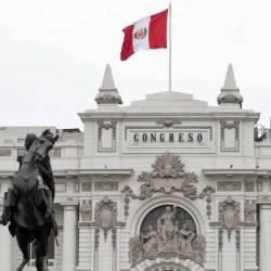 El Congreso peruano ha citado a declarar el 26 de diciembre de 2024 a un exfuncionario sospechoso de haber montado una red de prostitución en el Parlamento, según un informe periodístico.