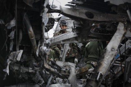 Un avión en Kenia se estrelló contra edificio