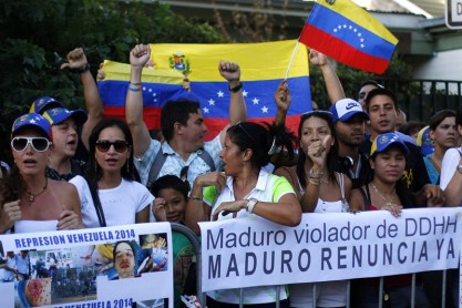 Venezuela: estudiantes protestan en plaza de Caracas