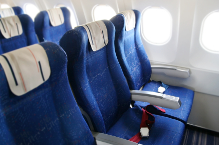 COVID-19: la aerolínea que vende asientos vacíos para quienes temen contagiarse