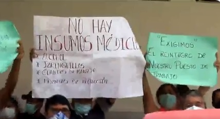 Protestas en hospital de Chone por falta de insumos y medicinas