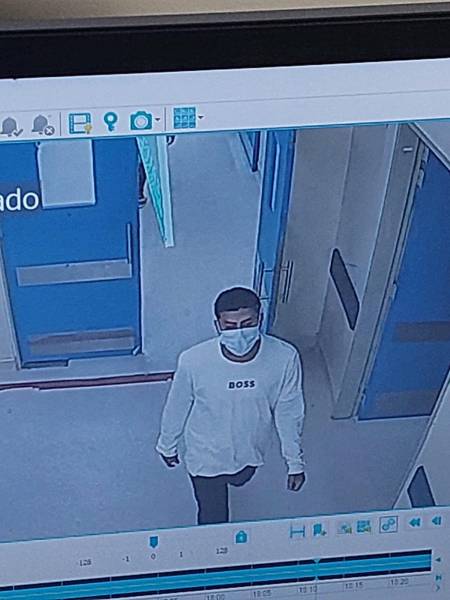 El preso recibía atención médica en el hospital de Monte Sinaí cuando escapó el pasado 29 de octubre.