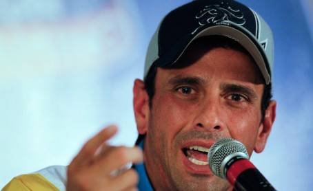 Capriles: oposición está a favor de la paz, pero no será &quot;comparsa&quot;