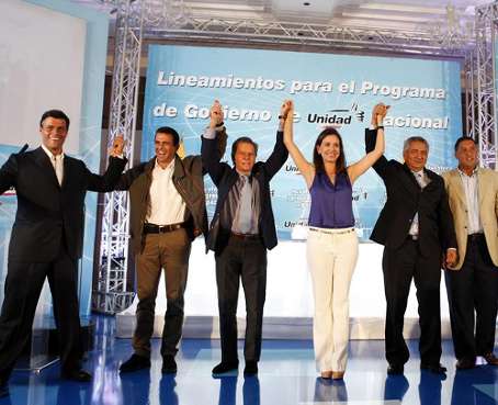 Leopoldo López se retira de la contienda a la presidencia venezolana