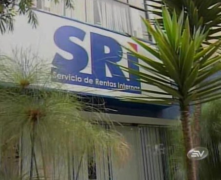 SRI realizó un operativo de cobro de deudas tributarias en Quito