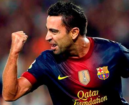 Xavi Hernández firma la ampliación de contrato hasta junio de 2016