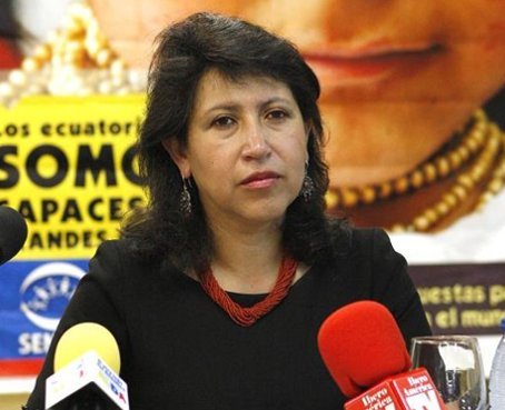 Betty Tola renunció al Ministerio Coordinador de la Política