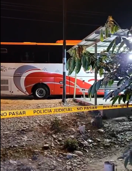 Cuatro personas fueron asesinadas en un asalto violento a un bus interprovincial, en Los Ríos