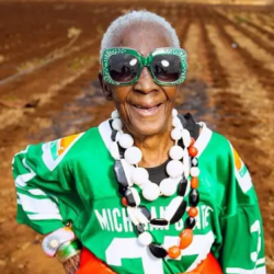 Legendary Glamma o la abuela glamorosa legendaria con los colores de la bandera de Zambia.