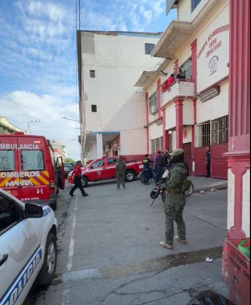 Sujetos armados irrumpieron en cuartel de Bomberos de Manta para robar USD 2 mil