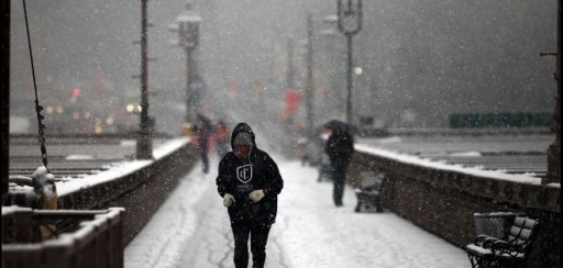 La primera tormenta de nieve del 2014 llega con gélidas temperaturas