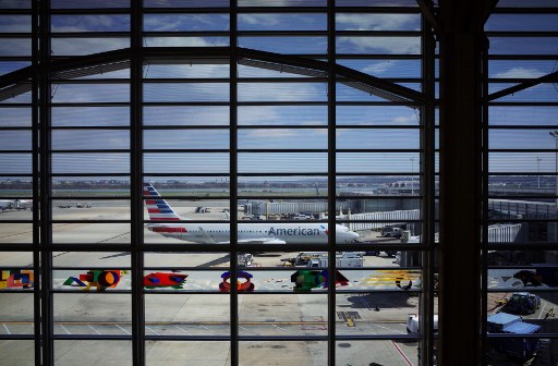 Estranguladas por la pandemia, compañías aéreas eliminan miles de empleos