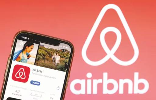 Fotografía de la aplicación de Airbnb en la App Store de iOS.