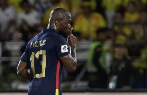 Enner Valencia celebró su gol con la selección de Ecuador ante Colombia por las Eliminatorias